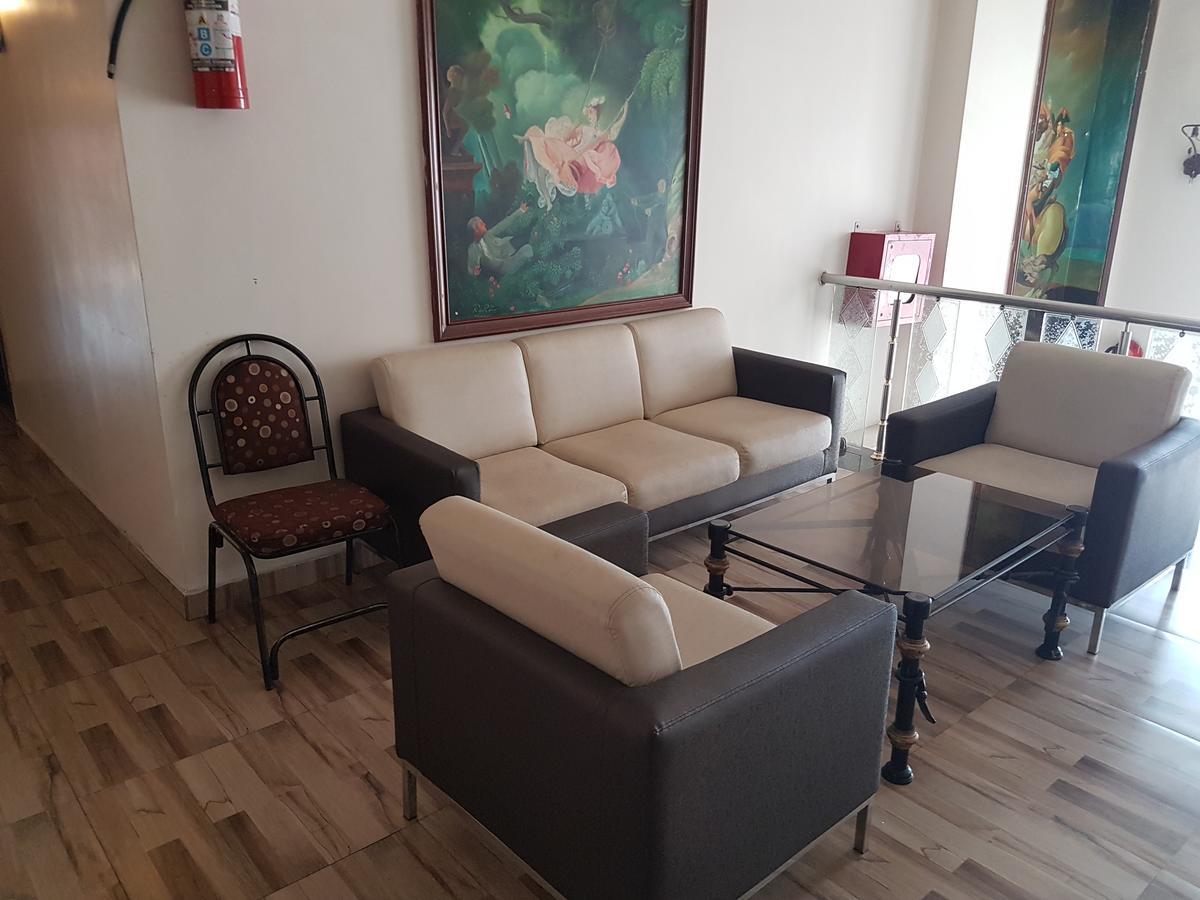 Hotel Sitara Residency Хайдарабад Экстерьер фото